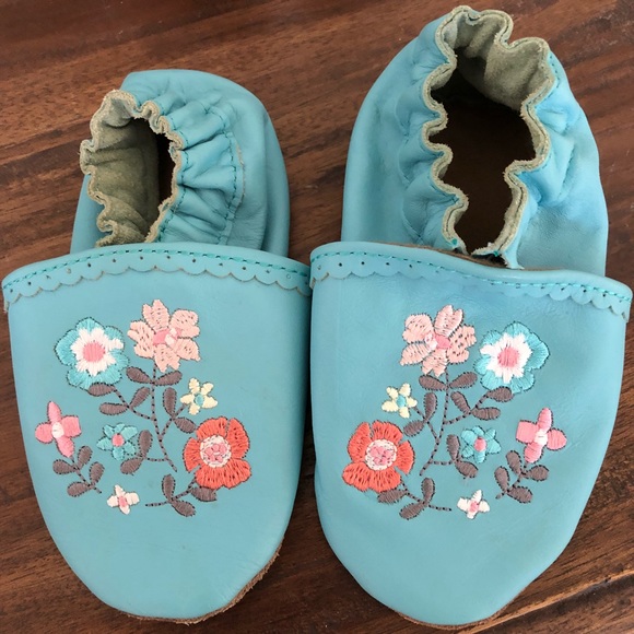 robeez leather booties